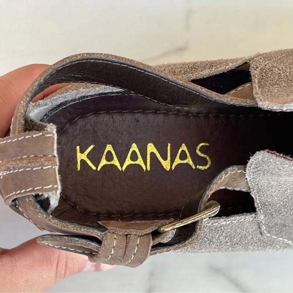 Kaanas Booties Taupe Leather Buckle 39/8.5 - Picture 3 of 14